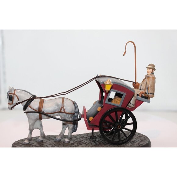 Dept 56 New England Village - Sherlock Holmes Hansom Cab - Picture 6 of 7